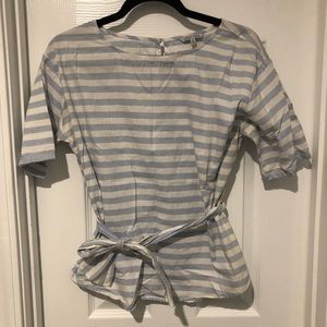 3/$15 Naked Zebra brand striped blouse with tie attached to back pretty